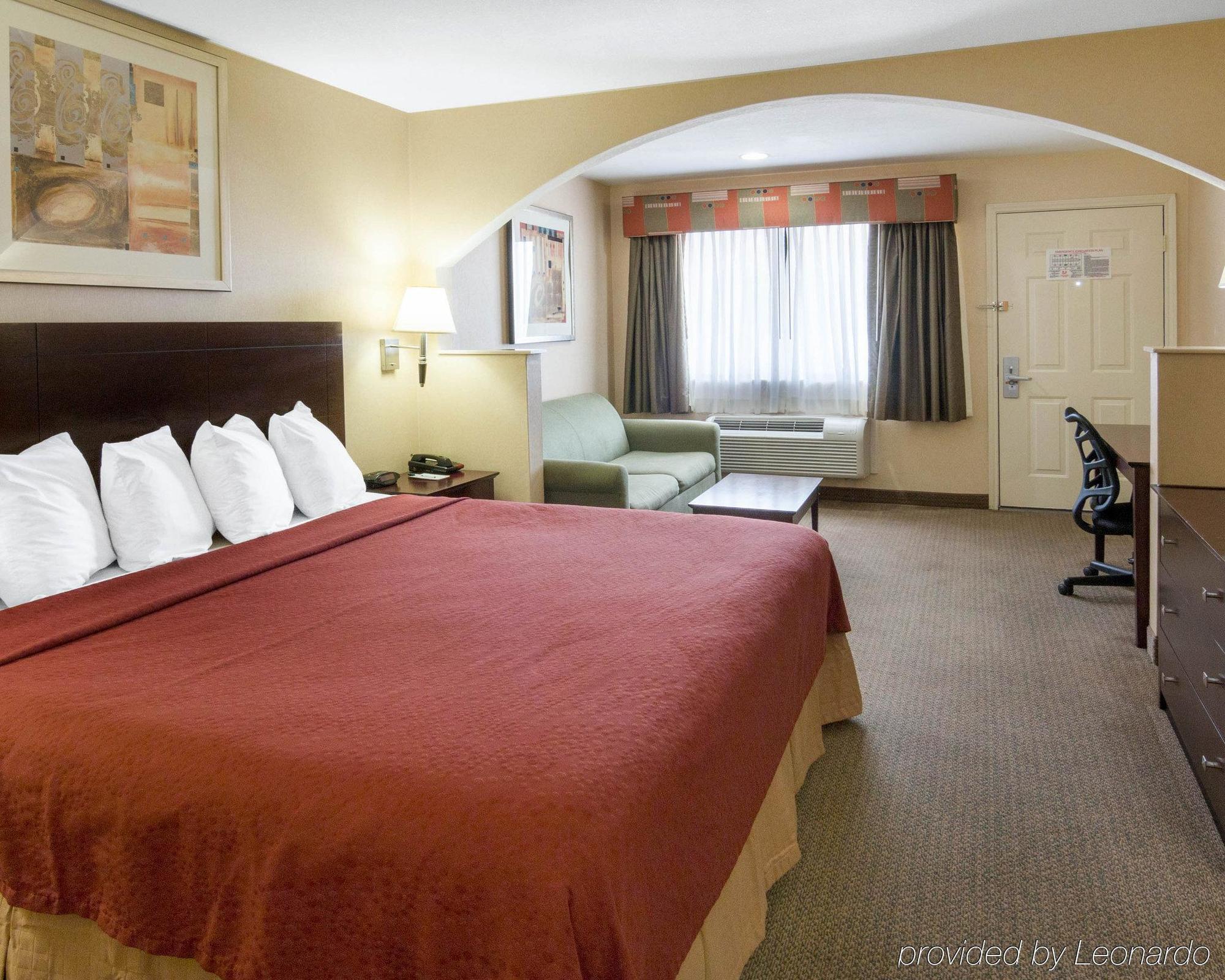 Quality Inn Carthage Exterior photo
