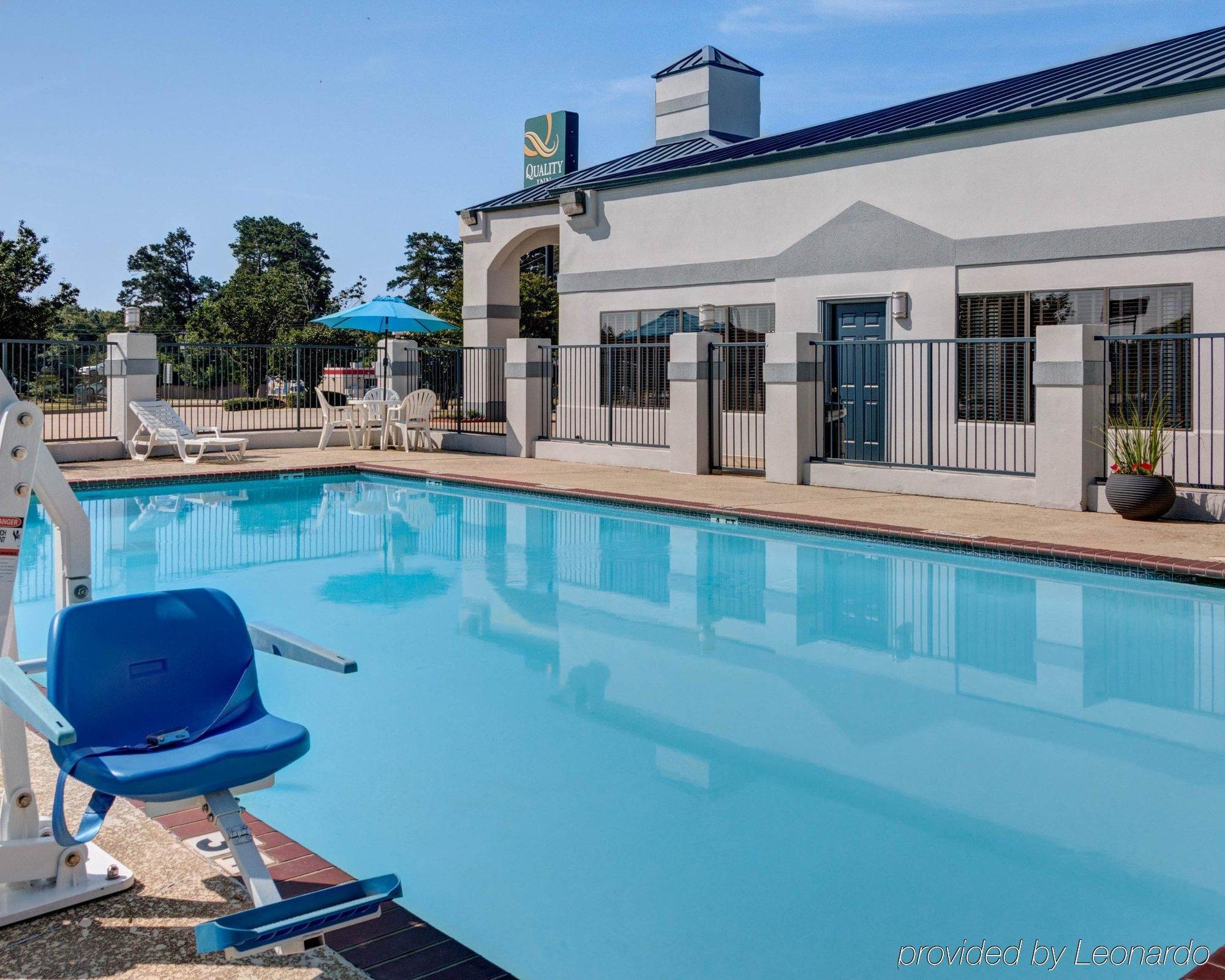 Quality Inn Carthage Exterior photo